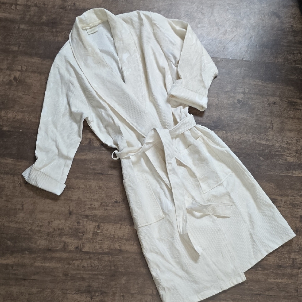 PALACE White Textured Robe